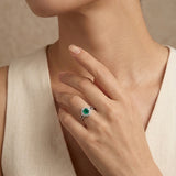 18K白金翡翠和钻石戒指