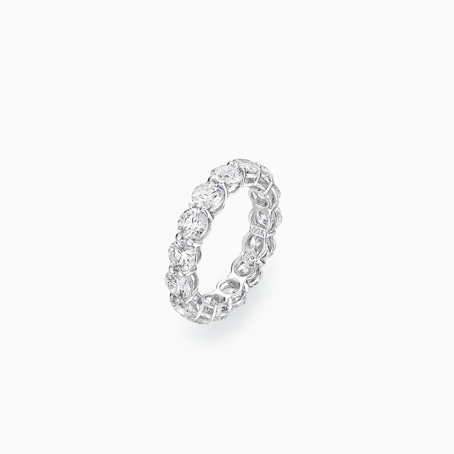 18K White Gold Round Diamond Eternity Ring