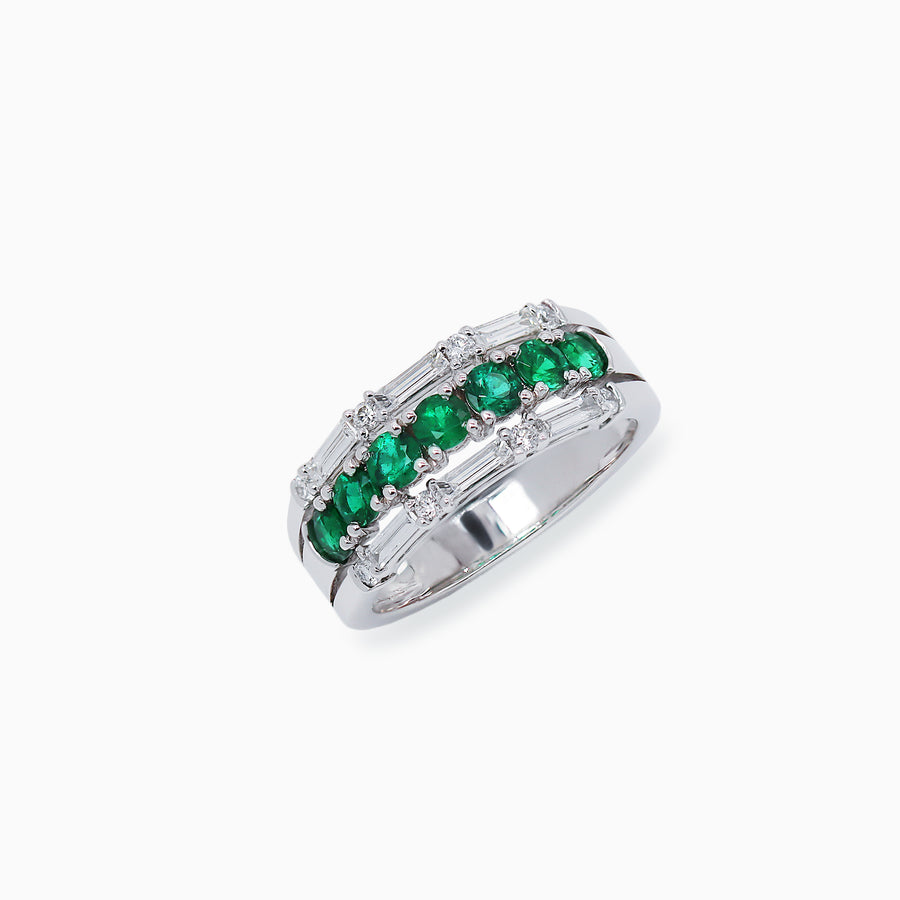 18K White Gold Emerald & Diamond Ring