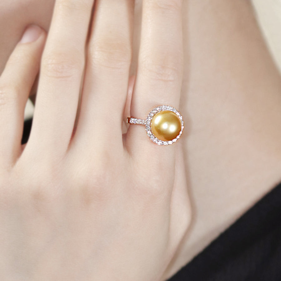 18K White Gold South Sea Pearl Diamond Ring