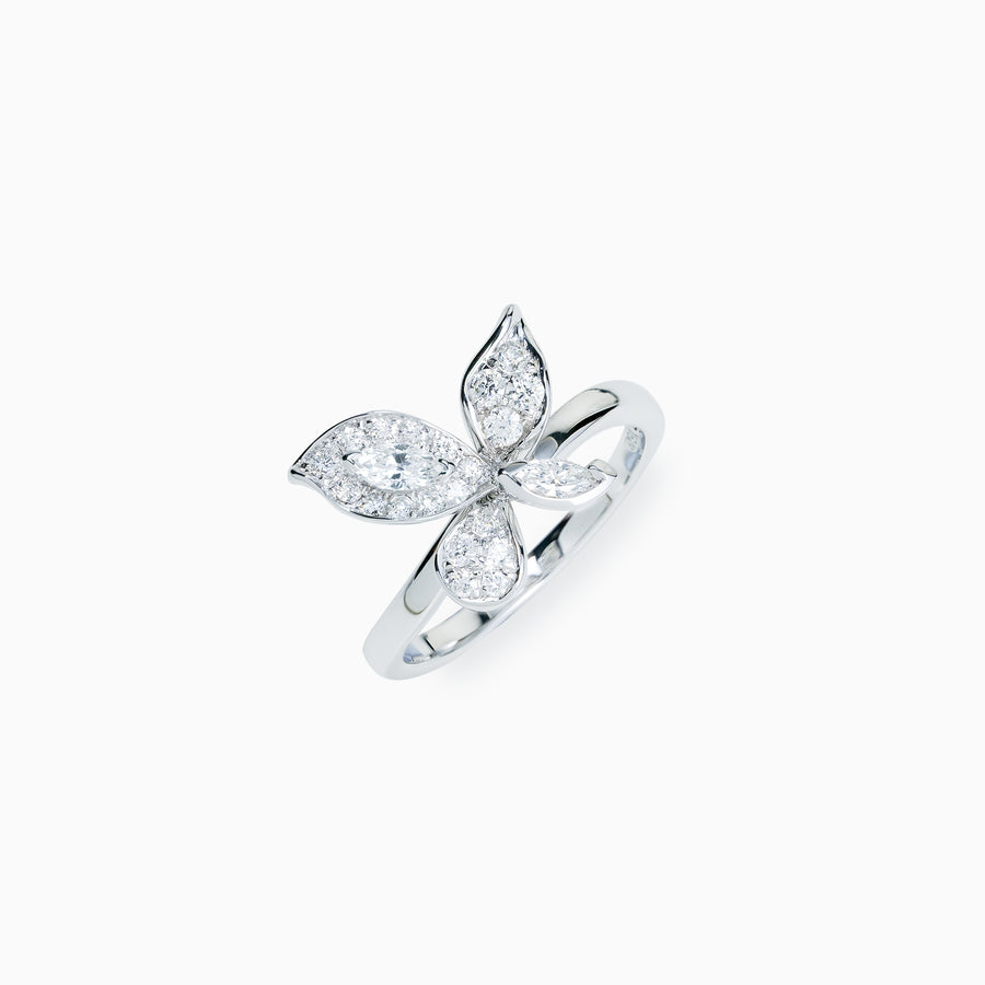 18K White Gold Diamond Ring