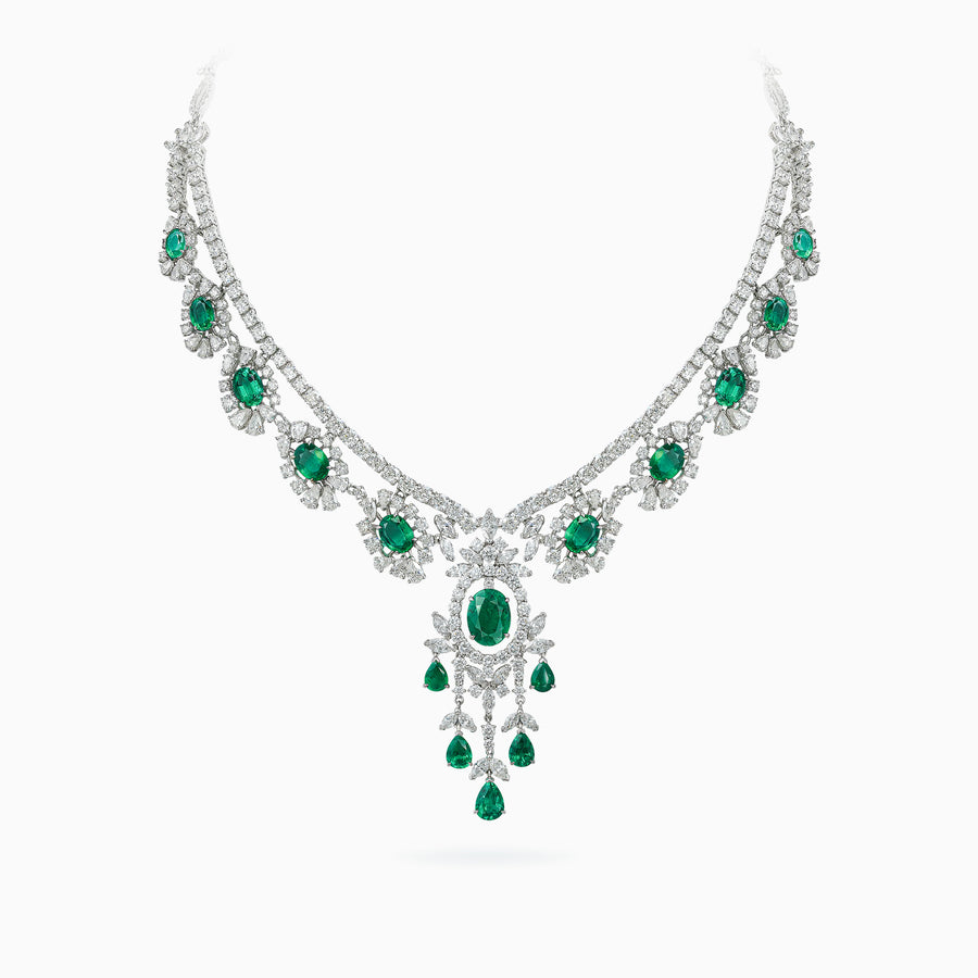 18K White Gold Emerald Diamond Pendant & Necklace